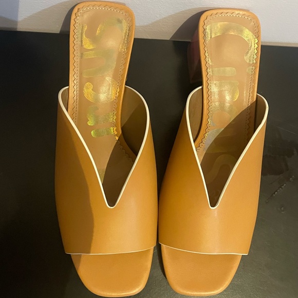 ❌SOLD❌ Circus by Sam Edelman Slides - Picture 4 of 6